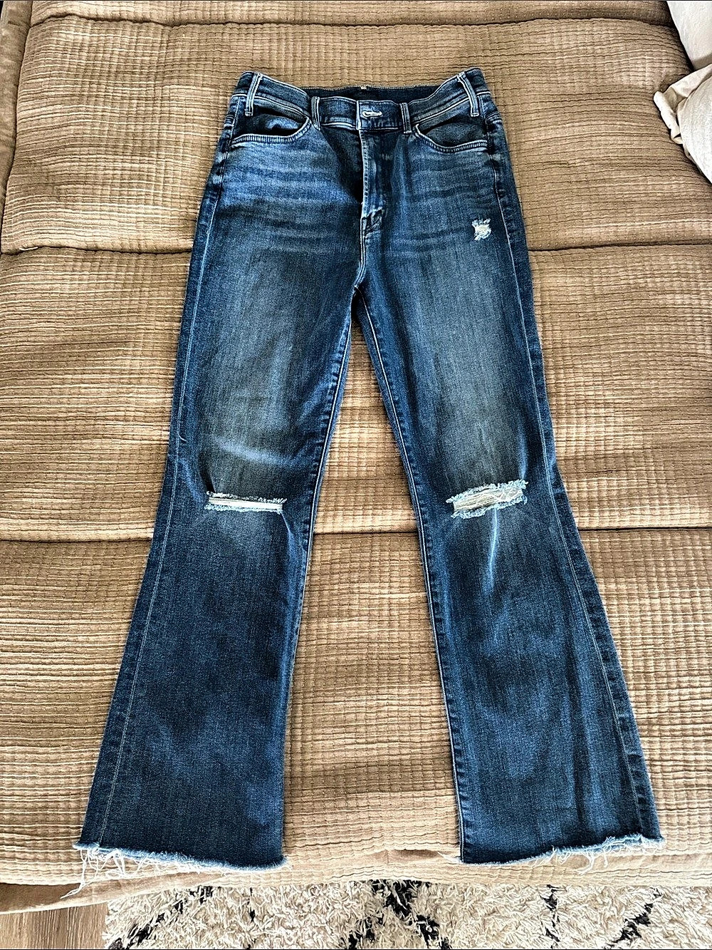 MOTHER The Hustler Ankle Fray Flare Jeans in Blue Waist 29